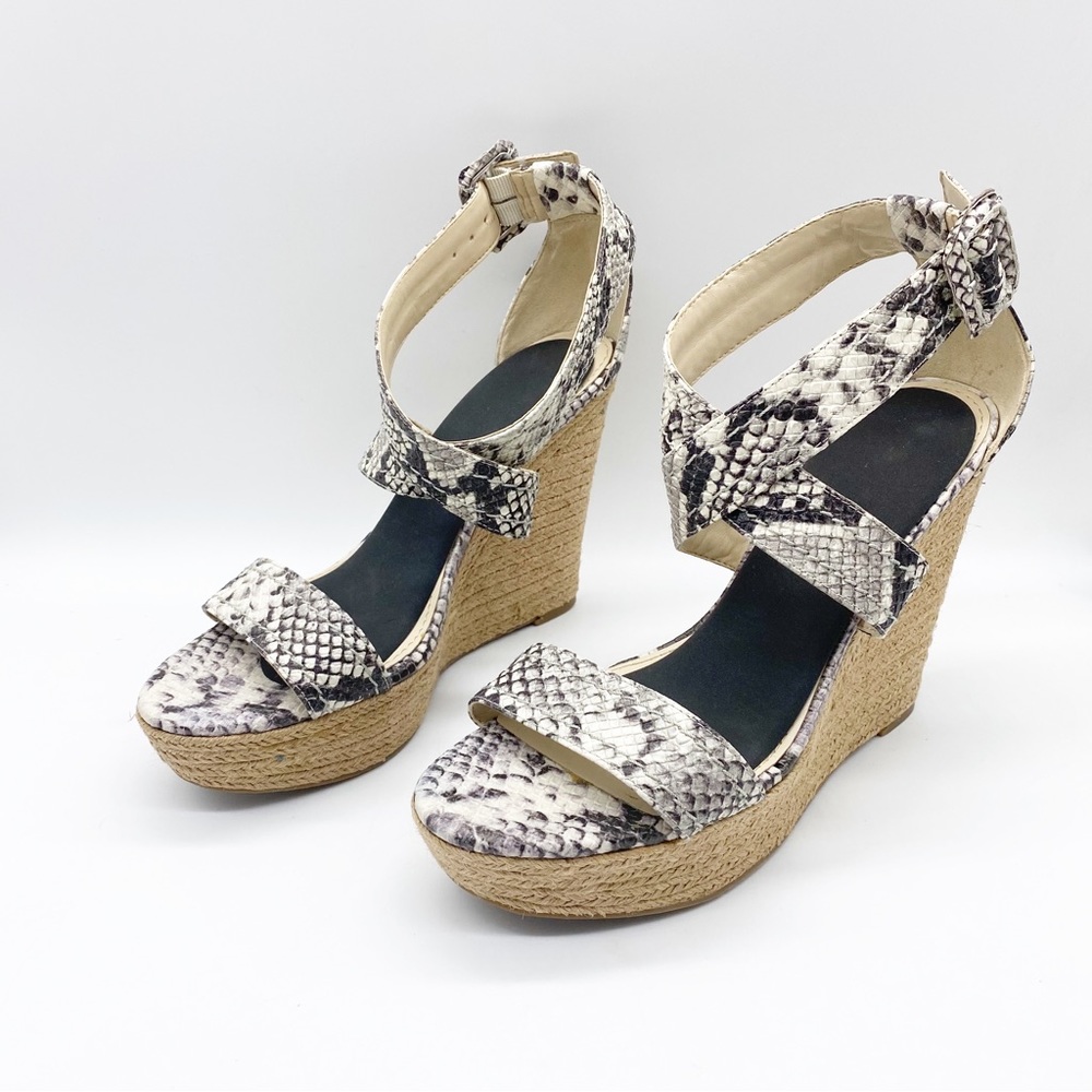 Marc Fisher Leather Animal Print Strappy Woven Heel Wedge 9 - Picture 7 of 14